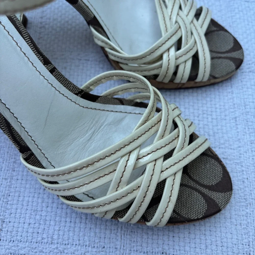 Coach women 8b